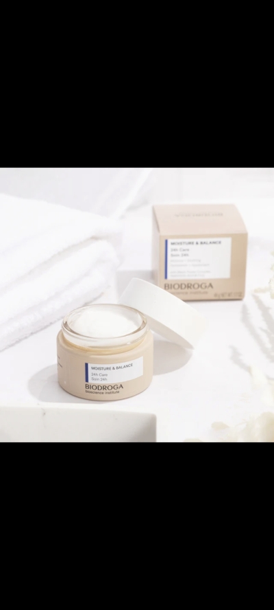 - MOISTURE & BALANCE CREMA HIDRATANTE 24 HORAS PIELES NORMALES.